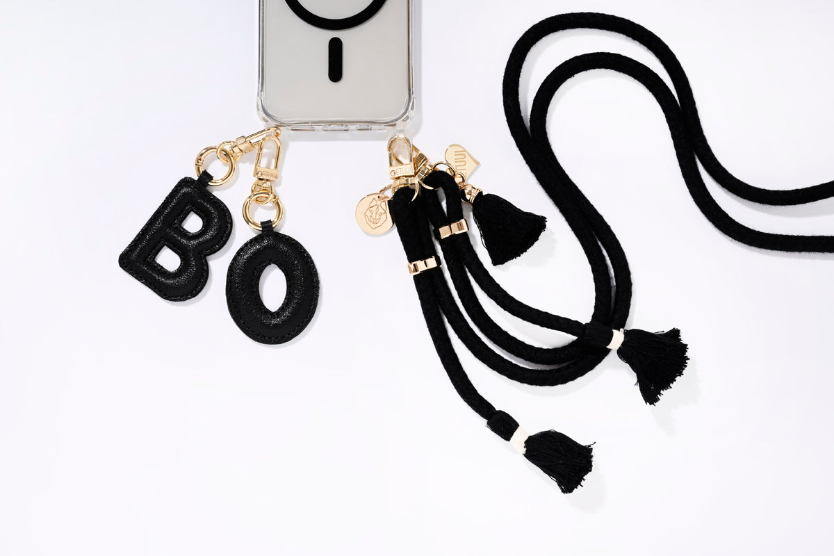 Puffer Letter Charms Schwarz