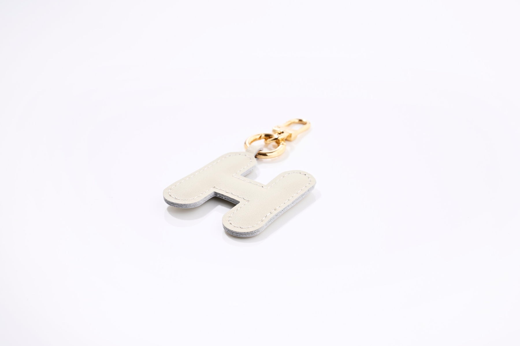 Puffer Letter Charms Creme